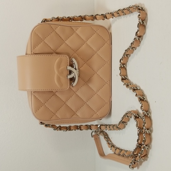 CHANEL Handbags - Chanel Mini CC Quilted Lambskin Box Camera Bag Nude & Silver Shoulder Crossbody